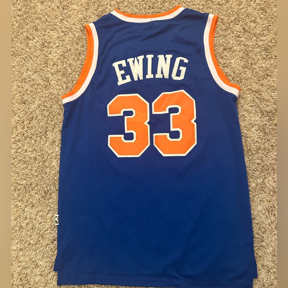 HARDWOOD CLASSICS PATRICK EWING JERSEY. Like new!